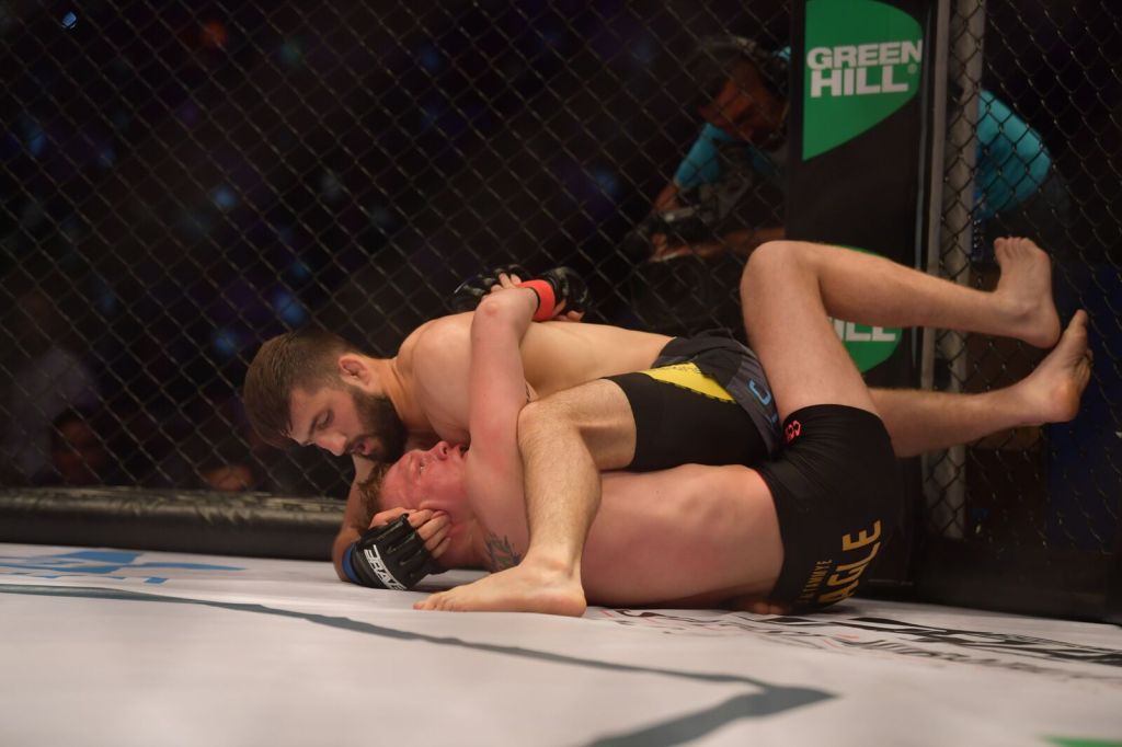 Abdoul Abdouraguimov, Sidney Wheeler (© Brave Combat Federation)