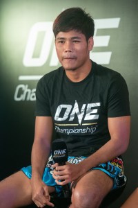 Muangthai PK.Saenchaimuaythaigym (© ONE Championship)
