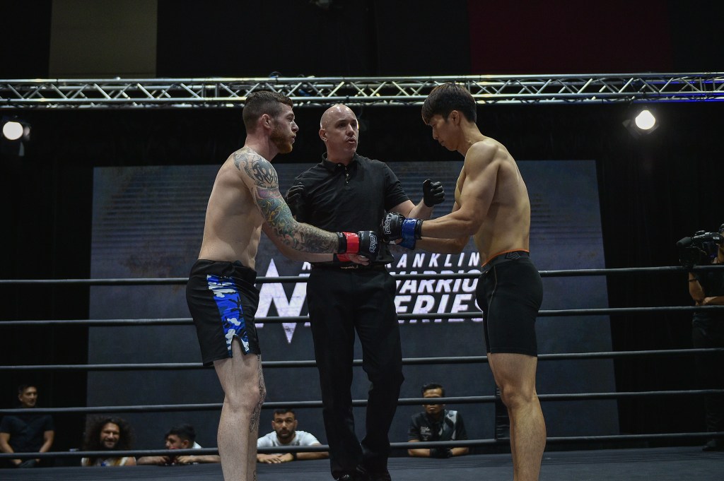 Alan Philpott, Olivier Coste, Kim Myeong Gu (©ONE Championship)