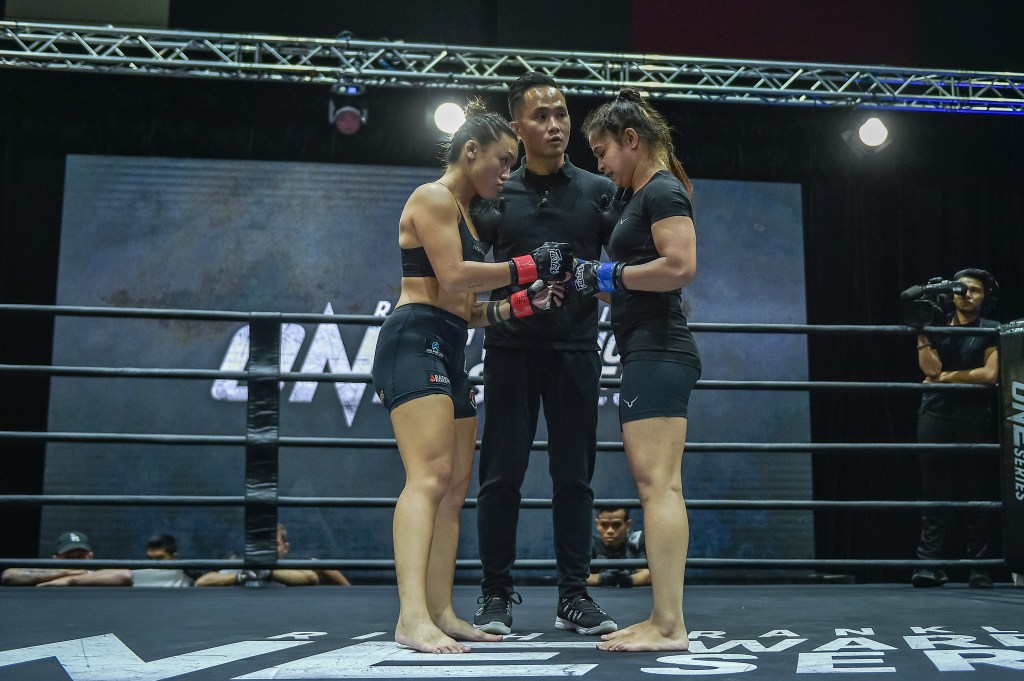 Uyen Ha, Isaac Yap, Neha Kashyap (©ONE Championship)