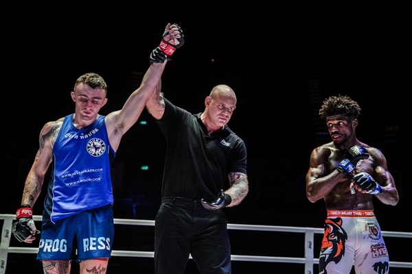 Ben Royle, Nick Chapman, Quitin Thomas (© ONE Championship)