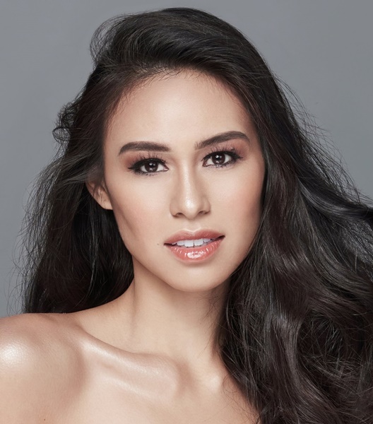 Christelle Abello (©Miss Universe Philippines)