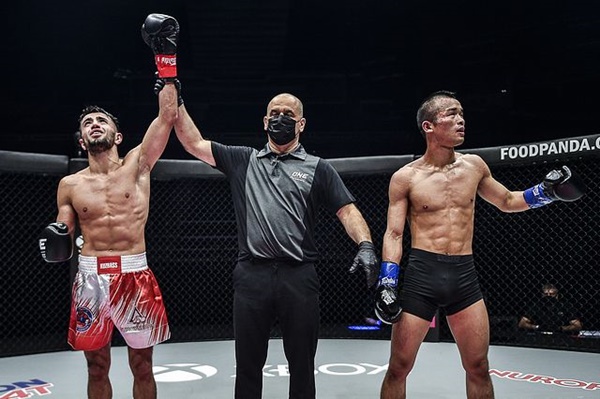 Aslanbek Zikreev, Elias Dolaptsis, Wang Junguang (©ONE Championship)