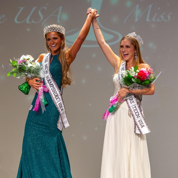 Taylor Fogg, Emilee Mills